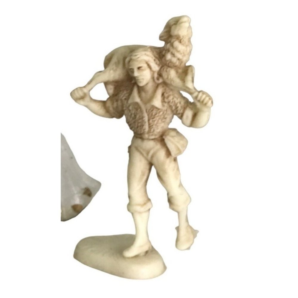 Vintage Mini Nativity Figurine Set Ivory Color Plastic Italy Miniature w/ Basket - Picture 6 of 9